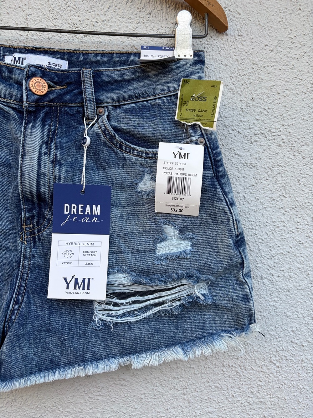 YMI Women's Dream Jean Distressed Blue Denim Shorts Size 7/28 - Picture 7 of 15